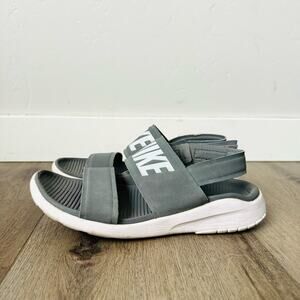 Nike Women’s Tanjun Sandalgray white outdoor woman’s 8